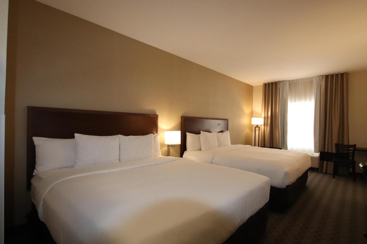 Comfort Inn Dawson Creek Exterior photo