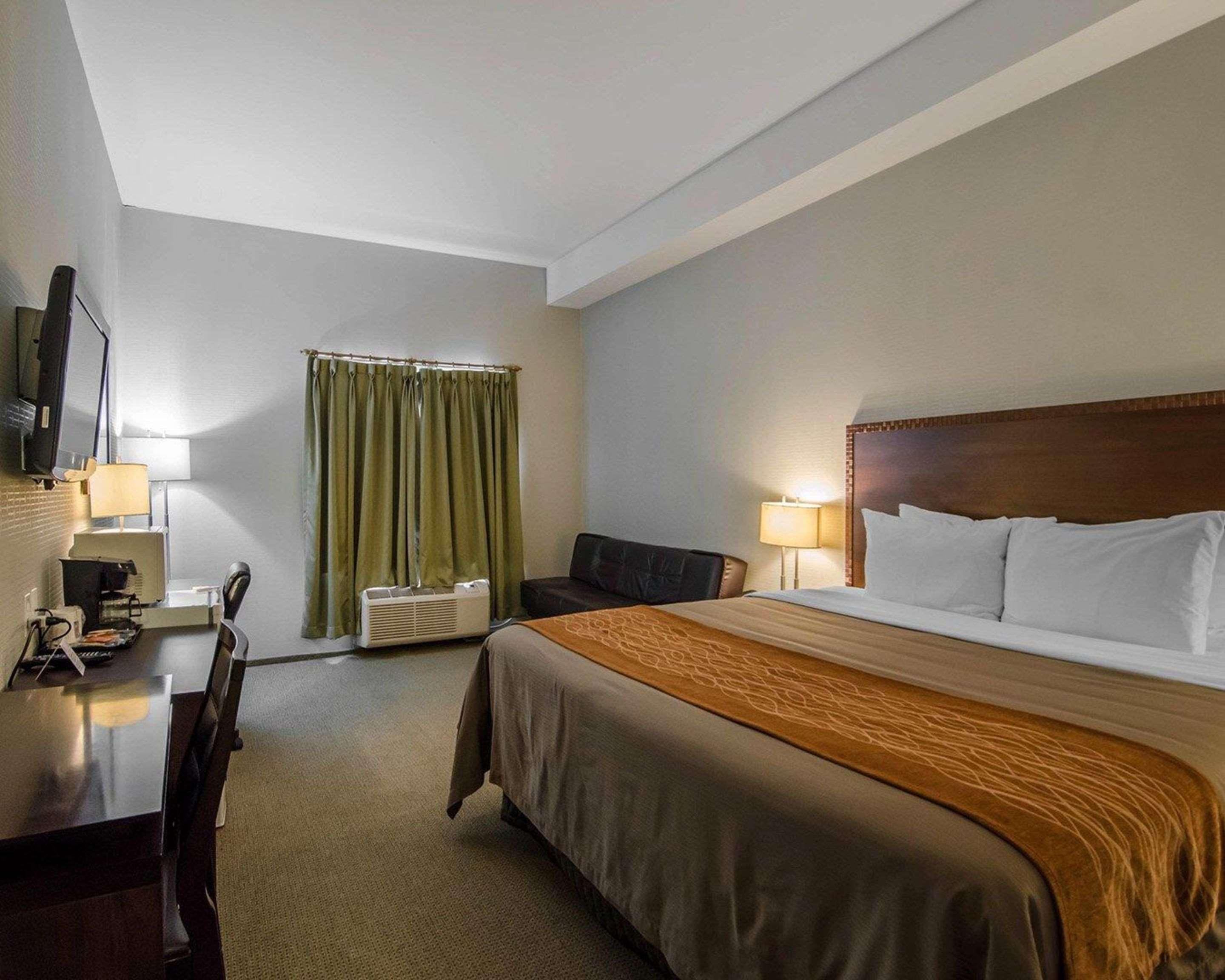 Comfort Inn Dawson Creek Exterior photo