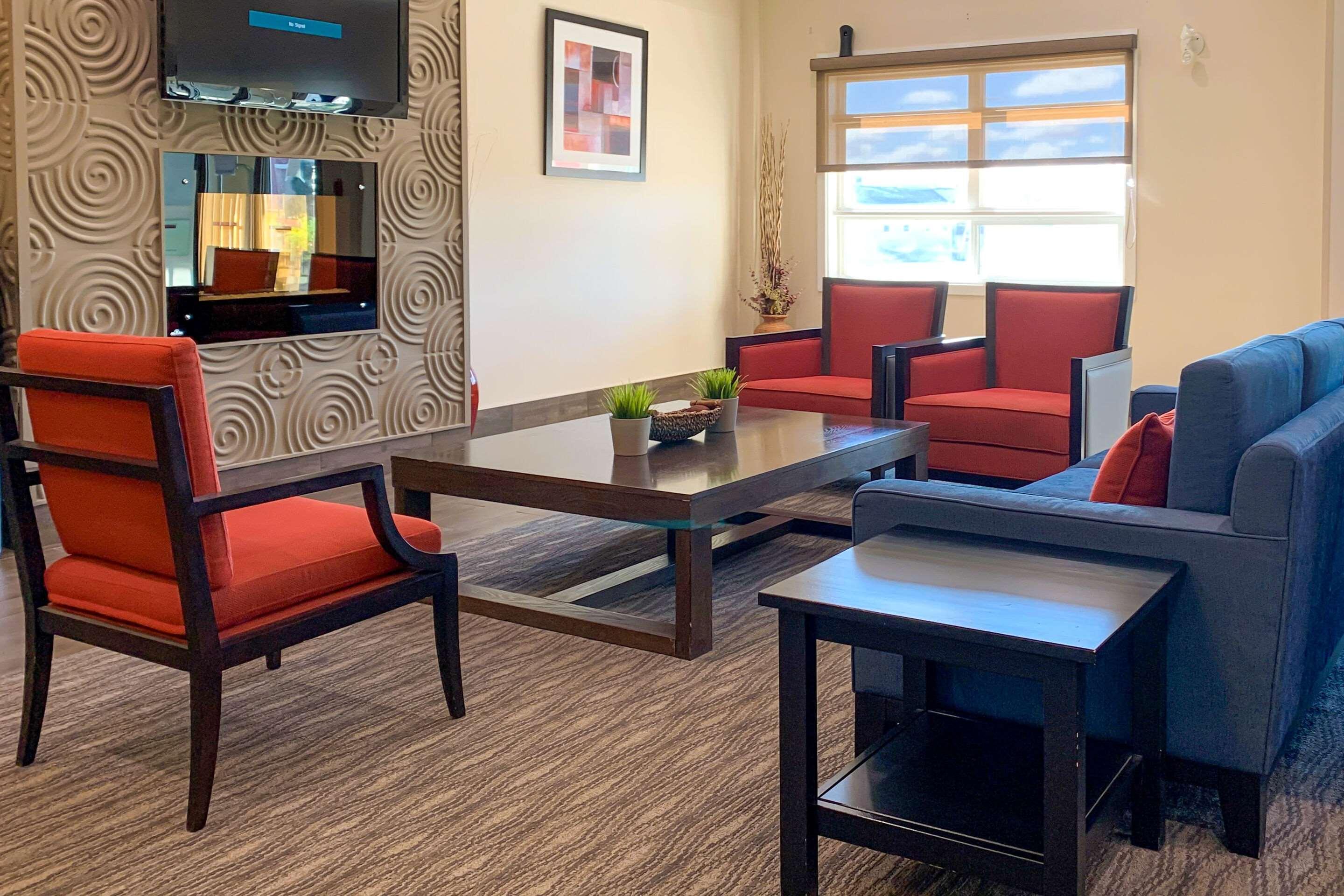 Comfort Inn Dawson Creek Exterior photo