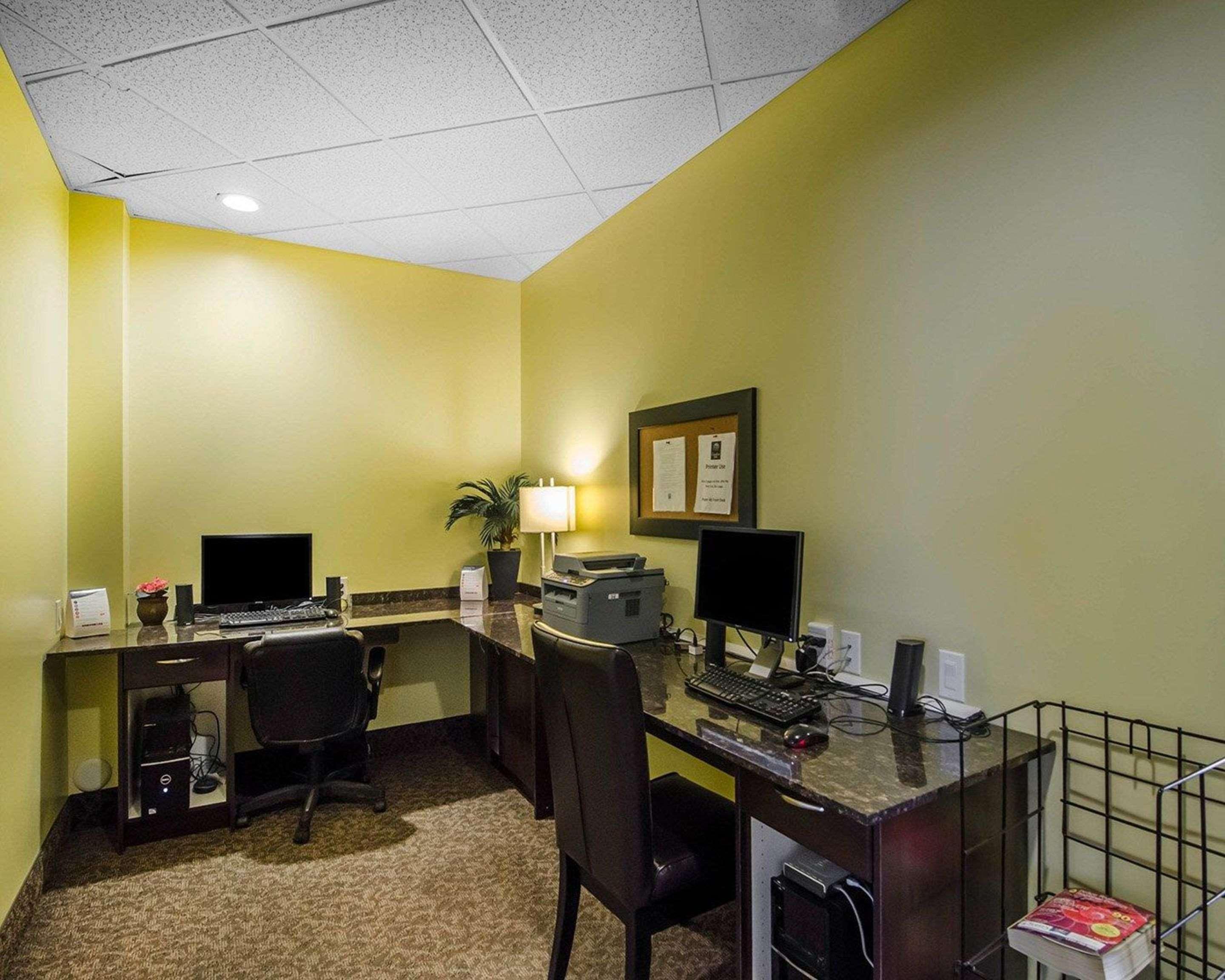 Comfort Inn Dawson Creek Exterior photo